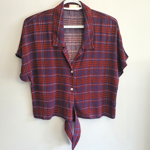 Aritzia Wilfred The Tie-Front Plaid Blouse - Picture 3 of 9